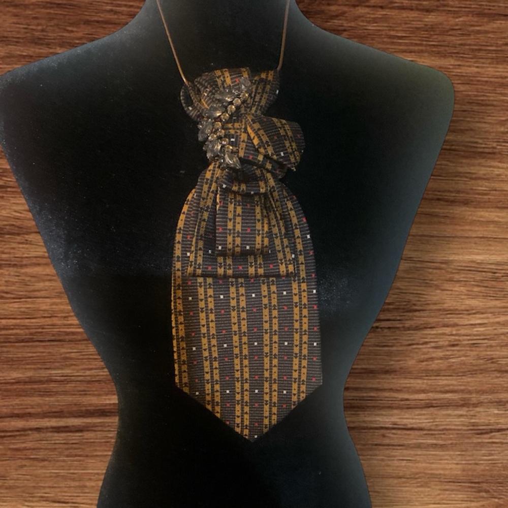 Elegant Brown and Gold  Tie